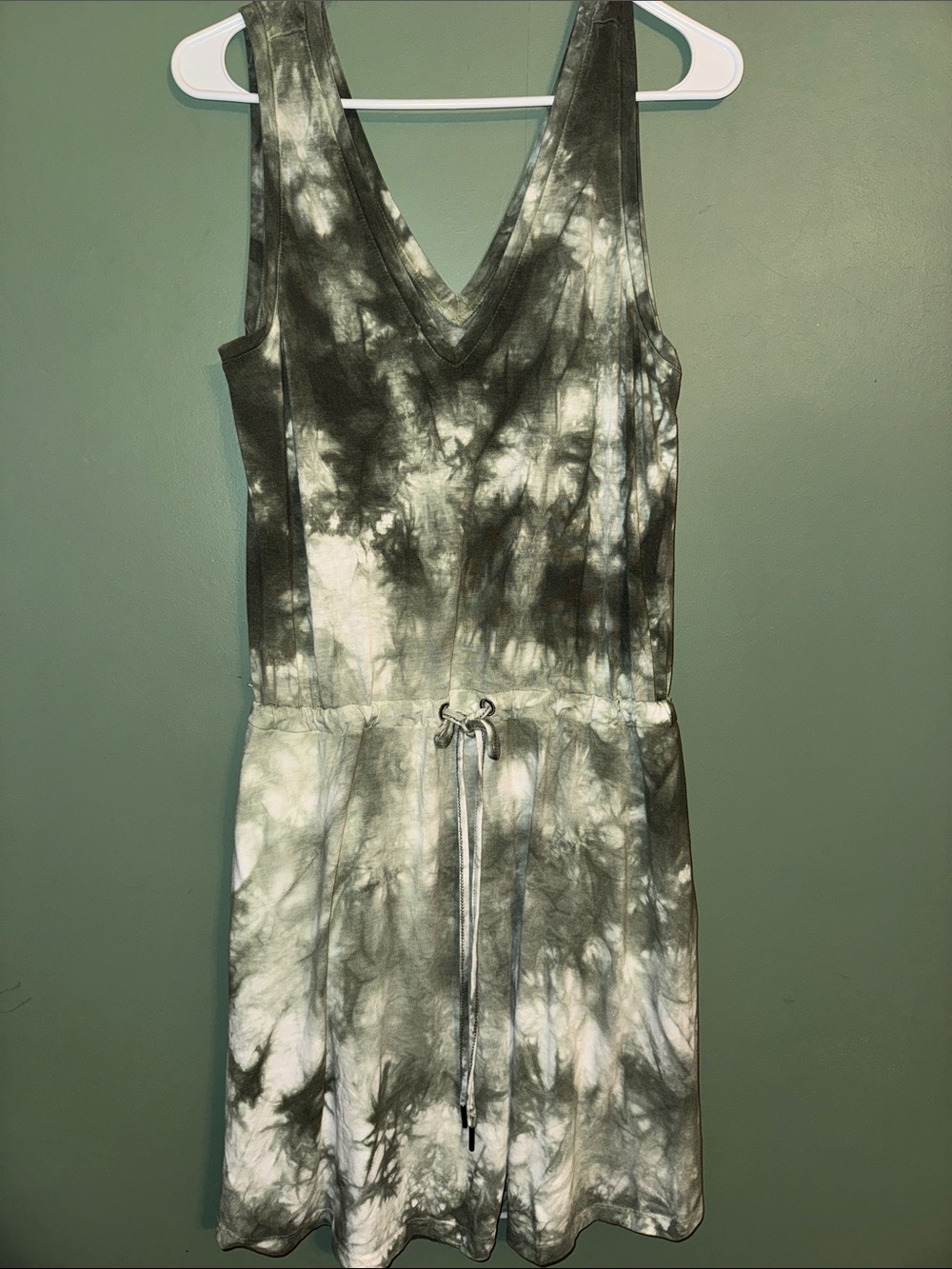Sweaty Betty Take It Easy Drop Waist Drawstring Dress in Moss Green